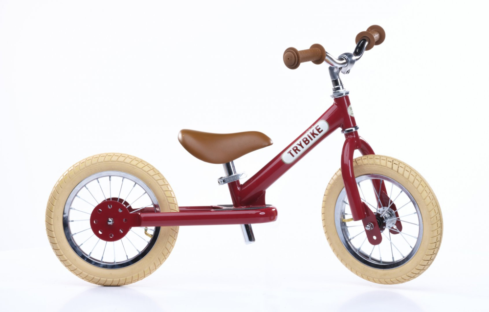 Červené odrážadlo Trybike Steel II vintage: hliníkové kolesá